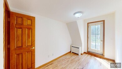 317 W 107th St in New York, NY - Building Photo - Building Photo