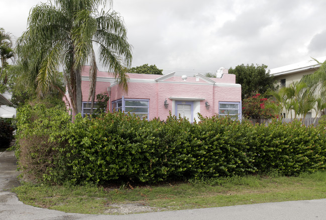 414 NE 7th Ave in Delray Beach, FL - Building Photo - Building Photo