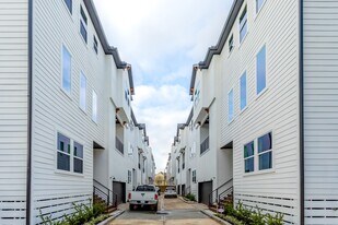 1439 W 25th St in Houston, TX - Building Photo