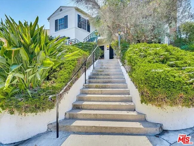 property at 1703 Kelton Ave