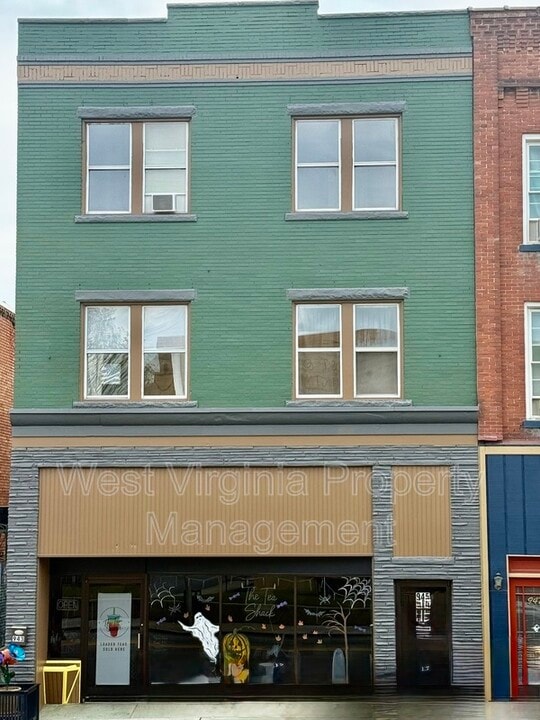 945 Mercer St in Princeton, WV - Building Photo