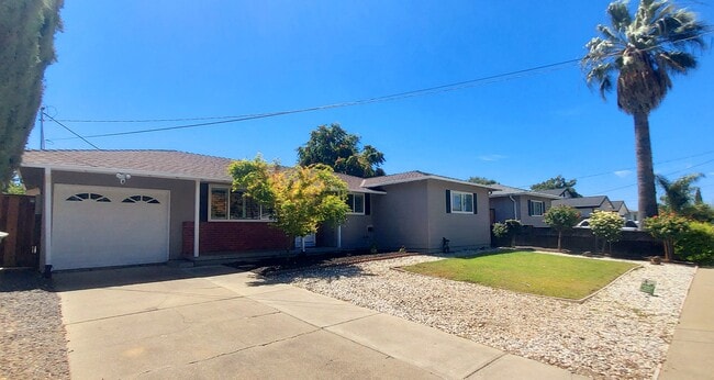 property at 1321 Evergreen Dr