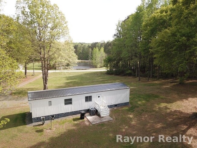 2011 Hidden Valley Dr in Clayton, NC - Building Photo - Building Photo