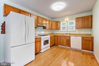 285 Matey Ave in Stafford Township, NJ - Building Photo - Building Photo