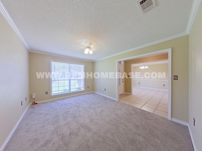 9512 Pouder Ln in Navarre, FL - Building Photo - Building Photo