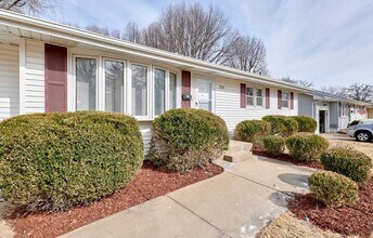 255 Florisota Dr in Florissant, MO - Building Photo - Building Photo