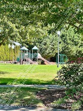 5230 SE Alexander St in Hillsboro, OR - Building Photo - Building Photo