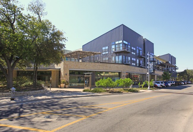 3409 Esperanza Xing in Austin, TX - Building Photo - Building Photo