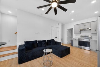 4624 Maggie St in Houston, TX - Building Photo - Building Photo