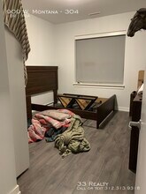 909 W Montana St-Unit -304 in Chicago, IL - Building Photo - Building Photo