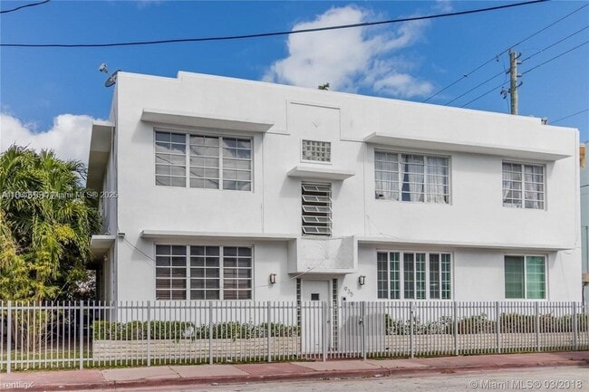 property at 935 9th St