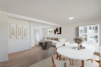 6470 Sandfield Dr in Brook Park, OH - Building Photo - Building Photo