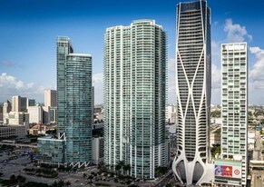 900-990 Biscayne Blvd in Miami, FL - Building Photo