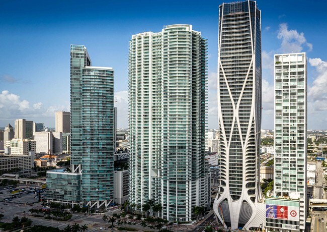 900-990 Biscayne Blvd