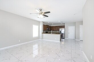 4656 Marcos Cir in Kissimmee, FL - Building Photo - Building Photo