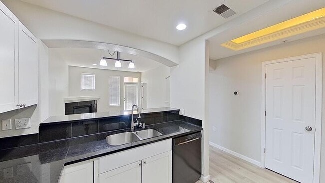 property at 1747 N Pearl St