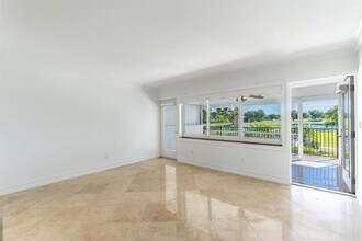 4848 NE 23rd Ave in Fort Lauderdale, FL - Building Photo - Building Photo