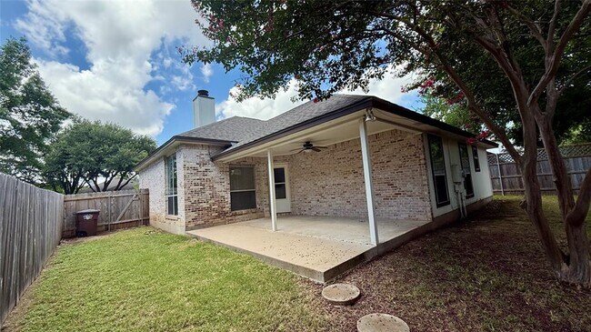 2318 Sycamore Trail in Round Rock, TX - Building Photo - Building Photo