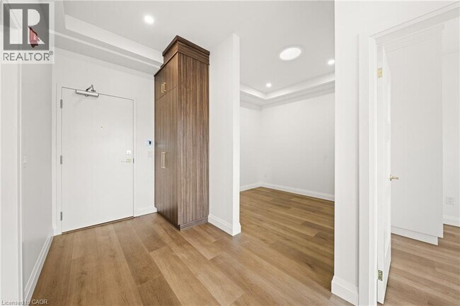 153 Main St E in Milton, ON - Building Photo - Building Photo