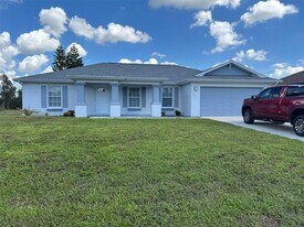 1517 Meadow Rd in Lehigh Acres, FL - Building Photo