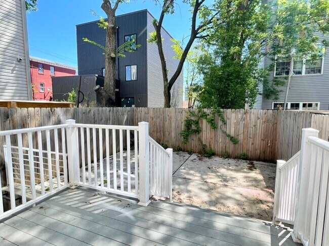 1337 N Franklin St in Philadelphia, PA - Building Photo - Building Photo