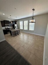 10041 Town Lake Dr in Orlando, FL - Building Photo - Building Photo