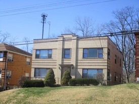 3043 Glenmore Ave Apartments