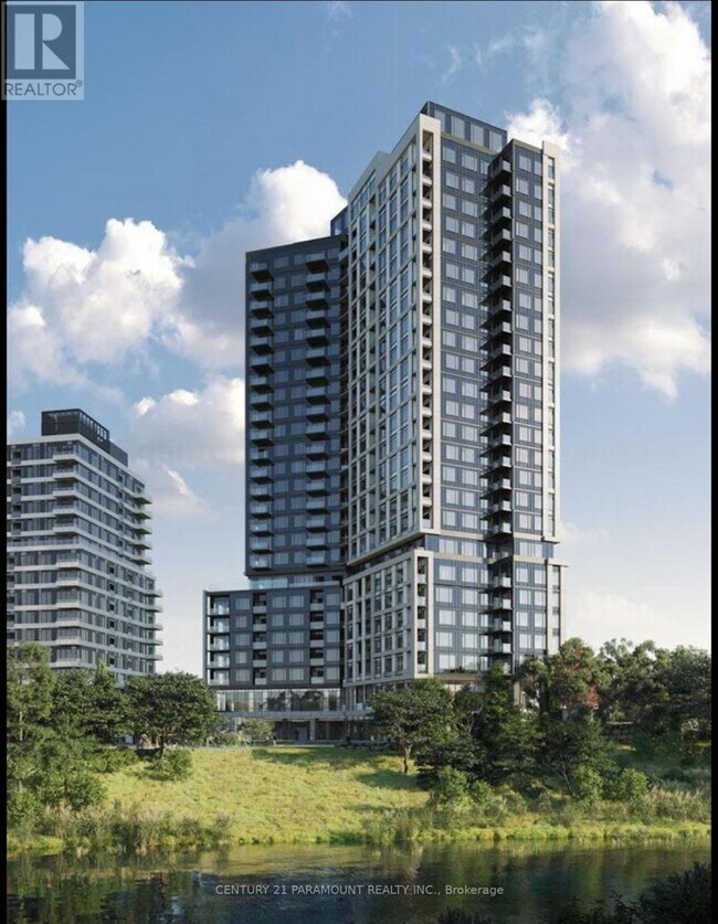 2495 Eglinton Ave W in Mississauga, ON - Building Photo - Building Photo