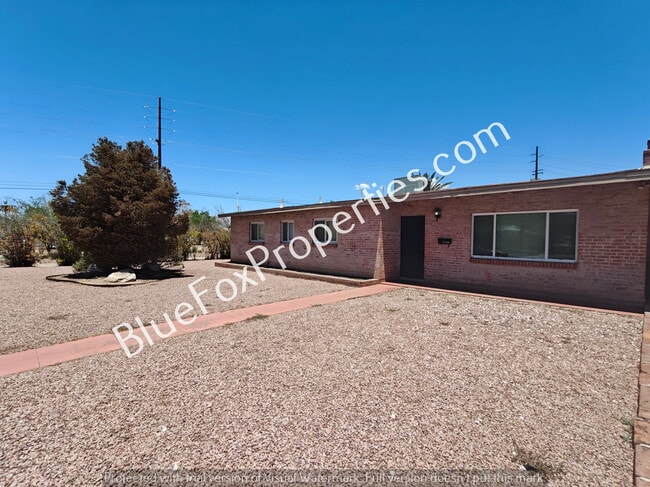 property at 2340 N Hampton St