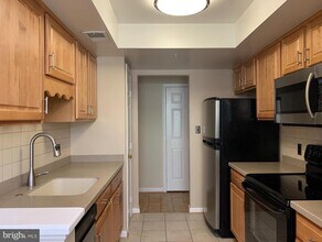 800 Amber Tree Ct in Gaithersburg, MD - Building Photo - Building Photo