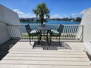12356 Capri Cir N in Treasure Island, FL - Building Photo - Building Photo