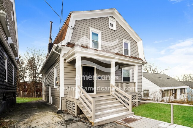 238 Bruce St in Syracuse, NY - Building Photo - Building Photo