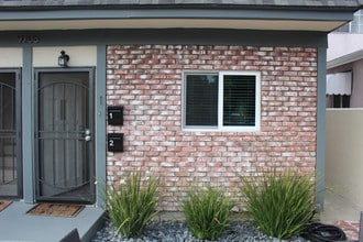 9703 National Blvd, Unit 1 in Los Angeles, CA - Building Photo - Building Photo