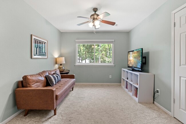 property at 31 Treescape Cir