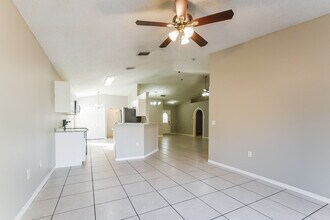 1505 Sunset View Cir in Apopka, FL - Building Photo - Building Photo