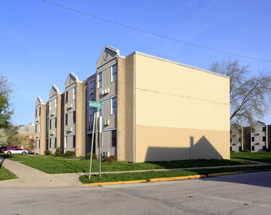 River Run Apartments in Elkhart, IN - Building Photo