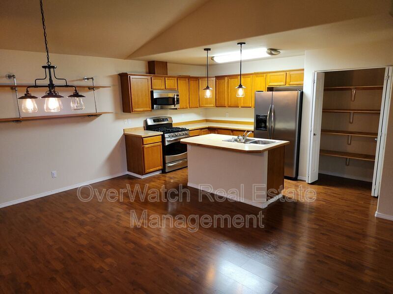 9178 Eagle River Ln in Anchorage, AK - Building Photo