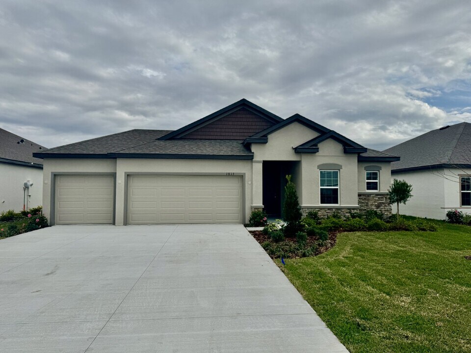 1813 Everson St in Bradenton, FL - Building Photo