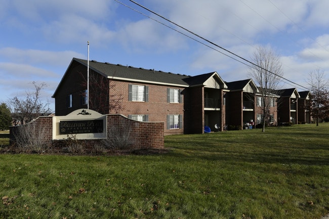 Belleview Place I & II in Ionia, MI - Foto de edificio - Building Photo