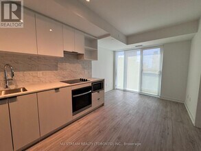 252 Church St in Toronto, ON - Building Photo - Building Photo