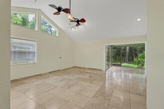 4949 Village Garden Dr in Sarasota, FL - Building Photo - Building Photo