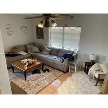 2341 SW 34th Ave in Miami, FL - Foto de edificio - Building Photo