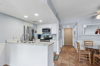 3056 S Fletcher Ave in Fernandina Beach, FL - Building Photo - Building Photo