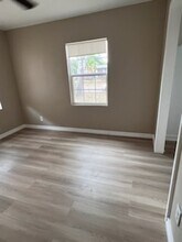 909 E Loeb St in Edinburg, TX - Building Photo - Building Photo