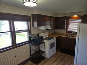 1109 Center St in Lake Geneva, WI - Building Photo - Building Photo