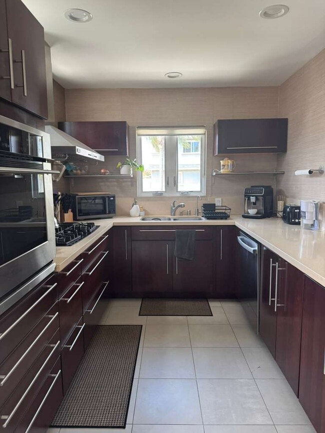 property at 5256 W 123rd Pl