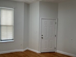 6 Alvah Kittredge Park, Unit 2 in Boston, MA - Building Photo - Building Photo