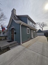 1321 W Univ Ave in Wichita, KS - Building Photo - Building Photo