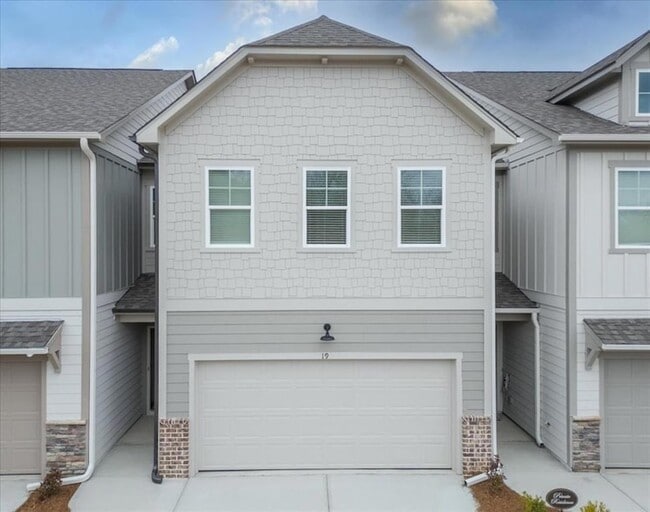 property at 299 Summit Dr W