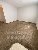 1326 S Jackson St in Junction City, KS - Building Photo